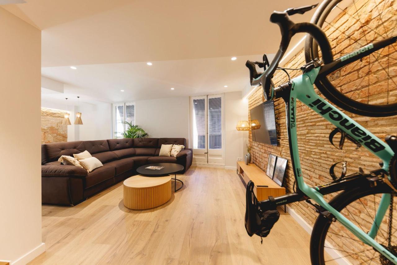Bravissimo Cort Reial Duplex, Spacious With 3 Bedrooms Херона Екстериор снимка