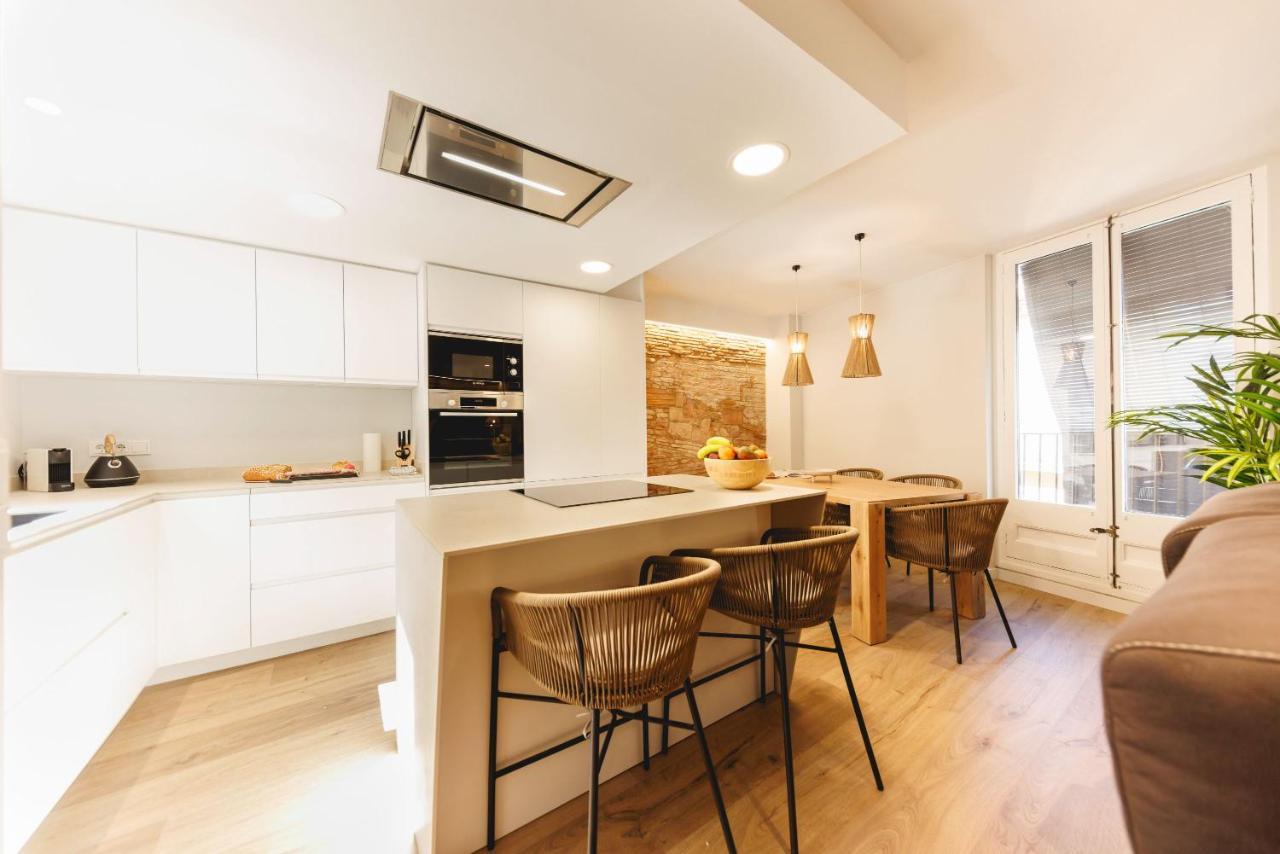Bravissimo Cort Reial Duplex, Spacious With 3 Bedrooms Херона Екстериор снимка
