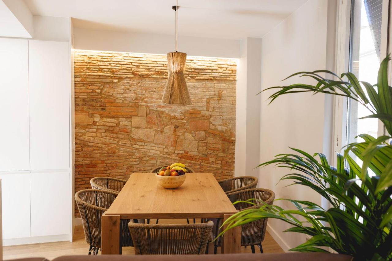 Bravissimo Cort Reial Duplex, Spacious With 3 Bedrooms Херона Екстериор снимка